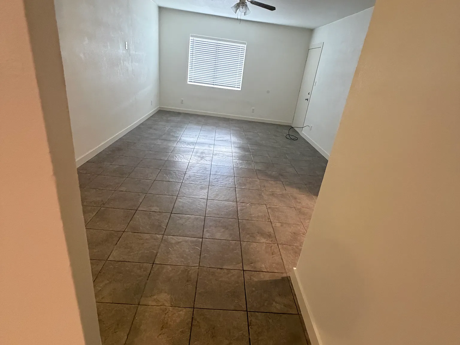 2 bed, 833 sqft, $1,600 — Photo 4