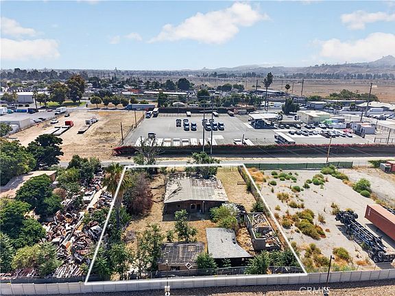 2nd image of 1021 Jefferson Ln Lot 4