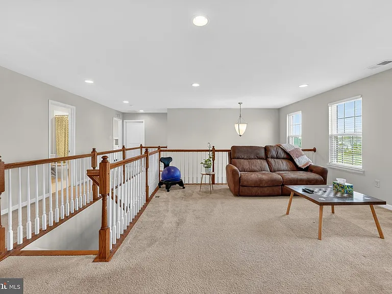 40 Gina Dr — Photo 27