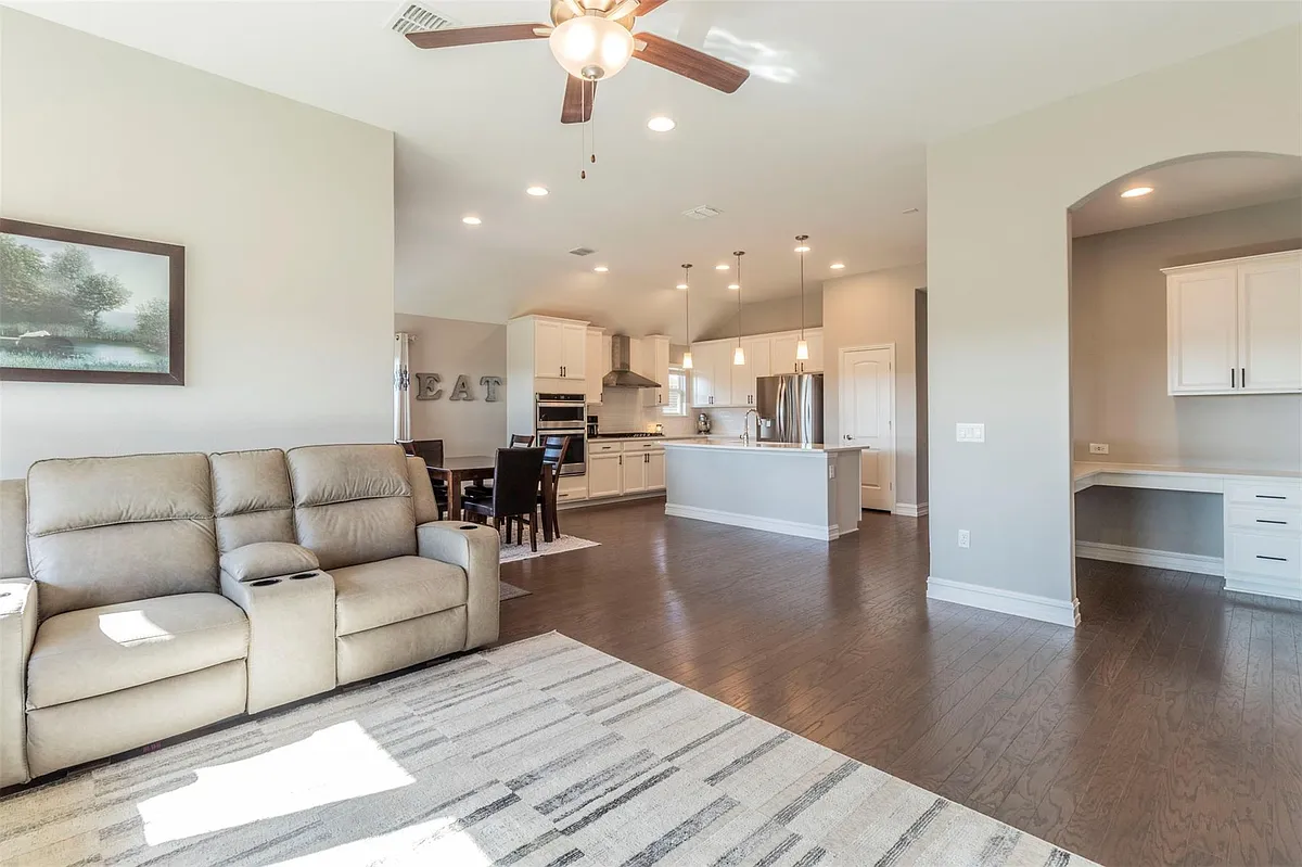 Building Photo - 1416 Millican Ln