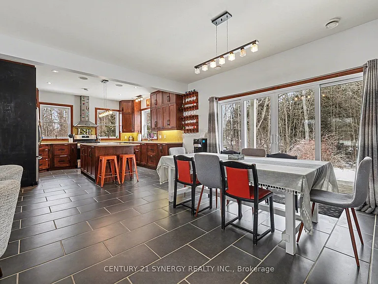 393 Gold Creek Rd — Photo 8