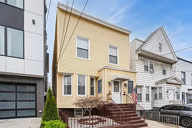 103 Beach Street