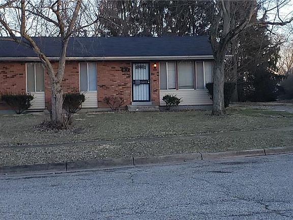 3rd image of 1822 Coretta Ct