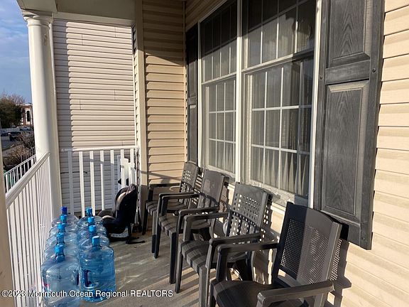 4th image of 19 Ponderosa Drive
