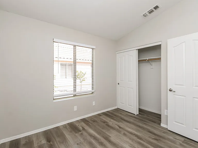 10944 E Delta Ave — Photo 13