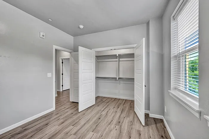1138 N Blackwelder Ave #3 — Photo 13