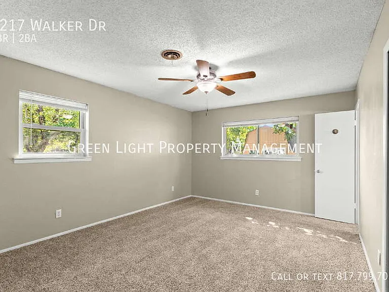 1217 Walker Dr — Photo 17