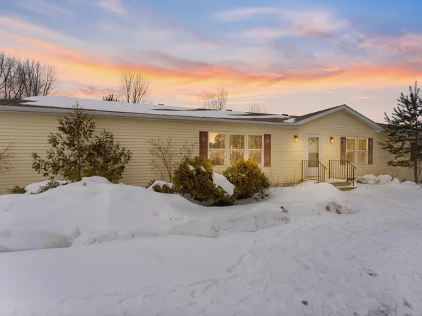 39052 Mica Ave, North Branch, MN 55056