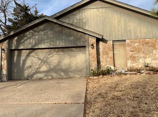 3213 Castlerock Rd, Oklahoma City, OK 73120