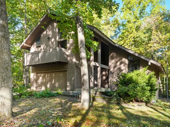 15503 Timber Hollow Trl, Fort Wayne, IN 46845