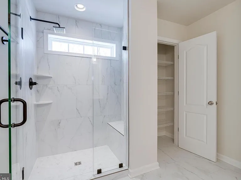 10810 Meridian Hill Way — Photo 11