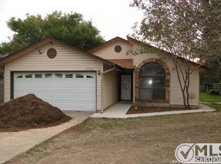 8762 Serene Ridge Dr, San Antonio, TX 78239