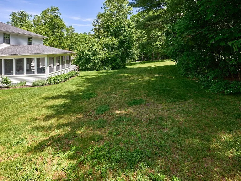 Townsend Dr — Photo 25