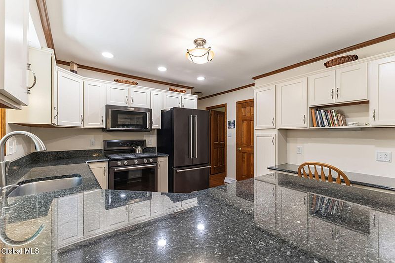3rd image of 17 Northgate Drive