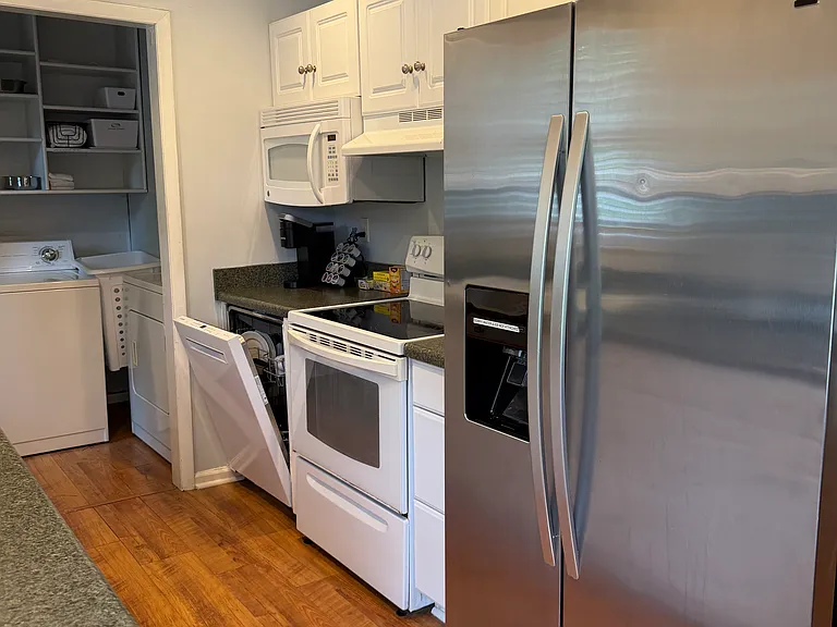 8712 Green Level Church Rd — Photo 13