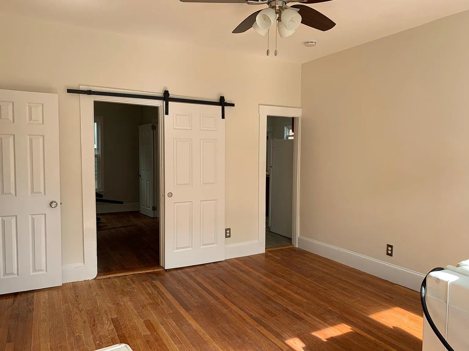 1 bed, 9999 sqft, $2,600 — Photo 2