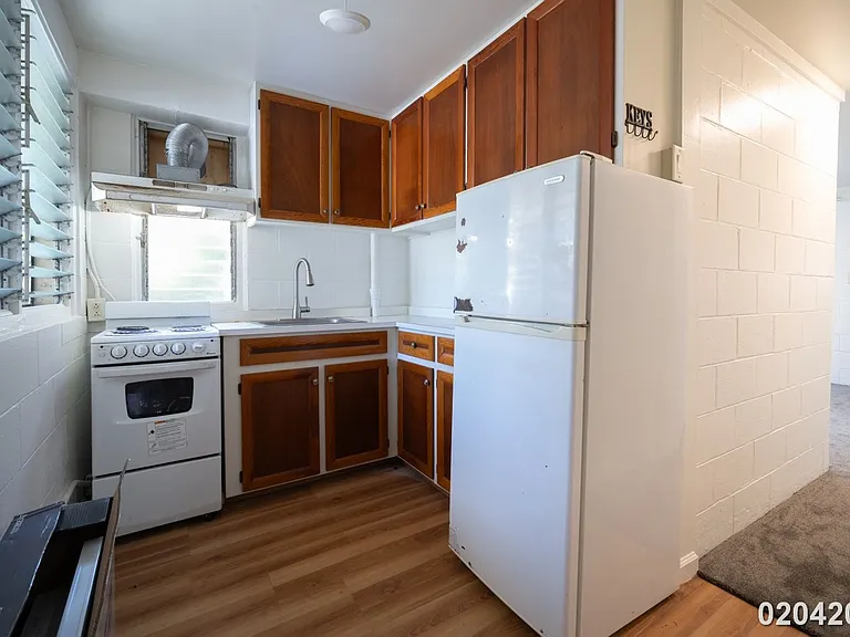 1835 Akone Pl #B — Photo 6