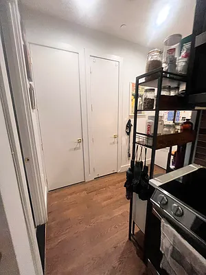 Rented by Nooklyn NYC LLC | media 17