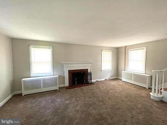 5th image of 1009 Woodland Way