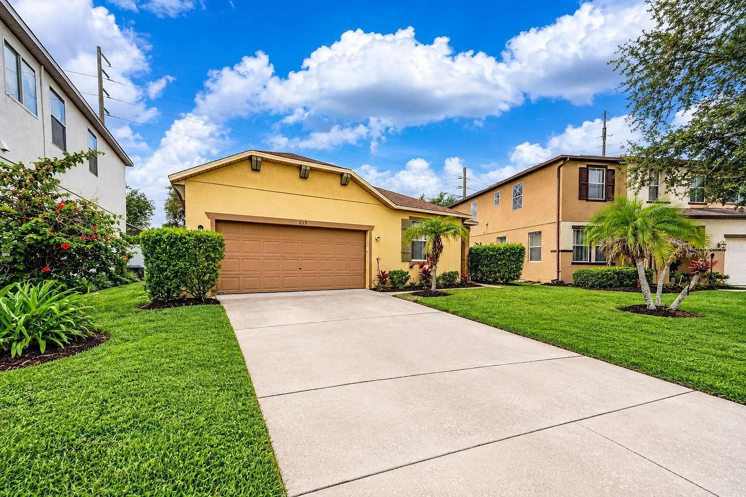 4 bed, 1960 sqft, $2,400 — Photo 3