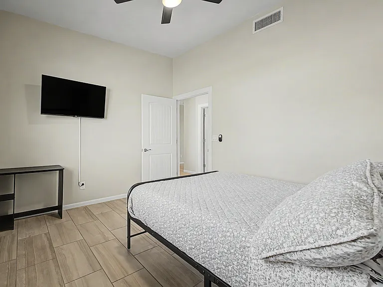 208 S Montgomery Pl — Photo 19
