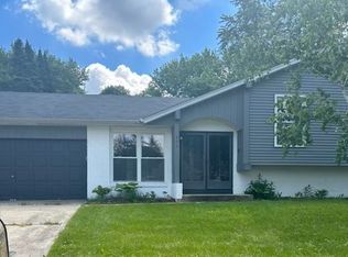 371 S Hawthorne St, Elgin, IL 60123