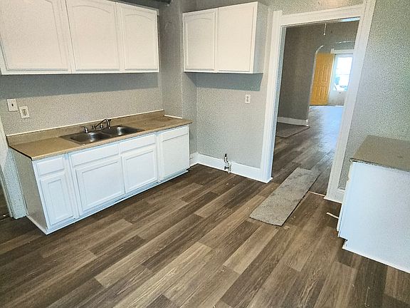 5th image of 1407 Colton St