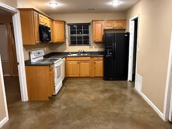 102B Redwood Dr #101A