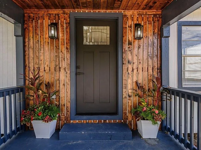 804 Carnegie St — Photo 4