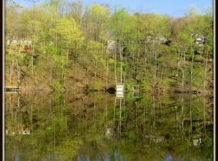 922 Kill Dr, Newton, NJ 07860