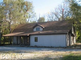 19648 Market Rd, Dewitt, IL 61735