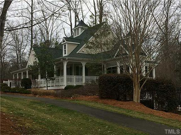 2nd image of 923 Beddington Ct