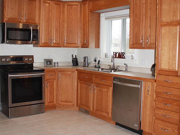 2nd image of 141 Paras Hill Dr