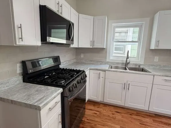 75 Warner Ave #1, Jersey City, NJ 07305