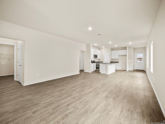2nd image of 1232 Whitneyway Ln