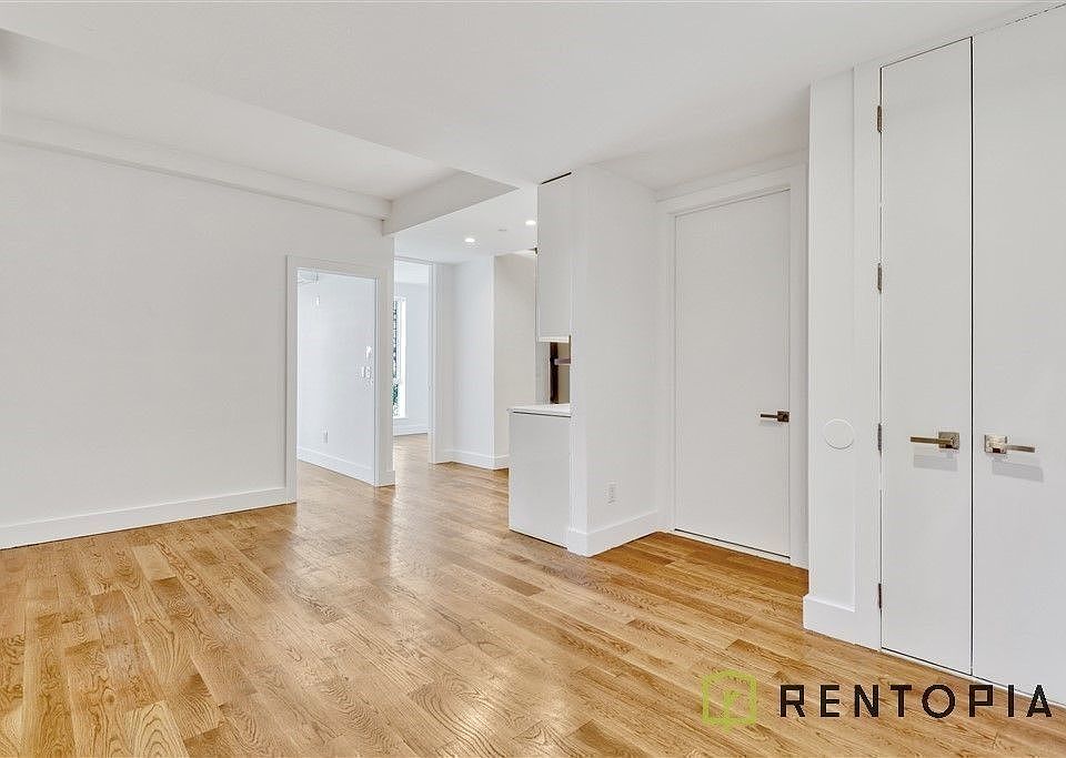 1st image of 810 Flushing Ave #2M