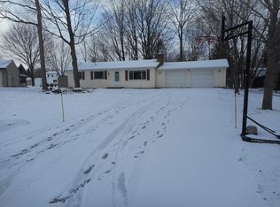 5 Mapleton Dr, North Chili, NY 14514