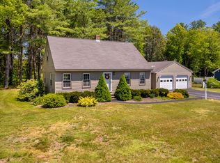 15 Spiller Dr, Kennebunk, ME 04043
