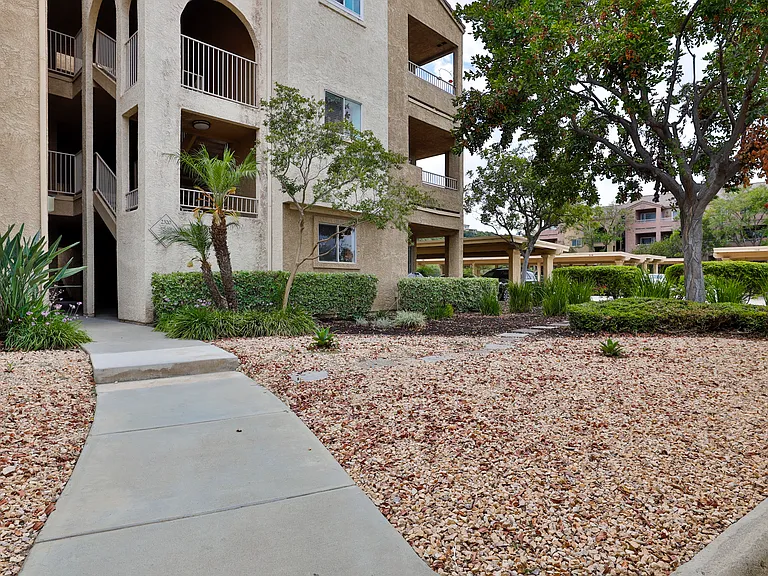 2320 Del Mar Way #305 — Photo 2