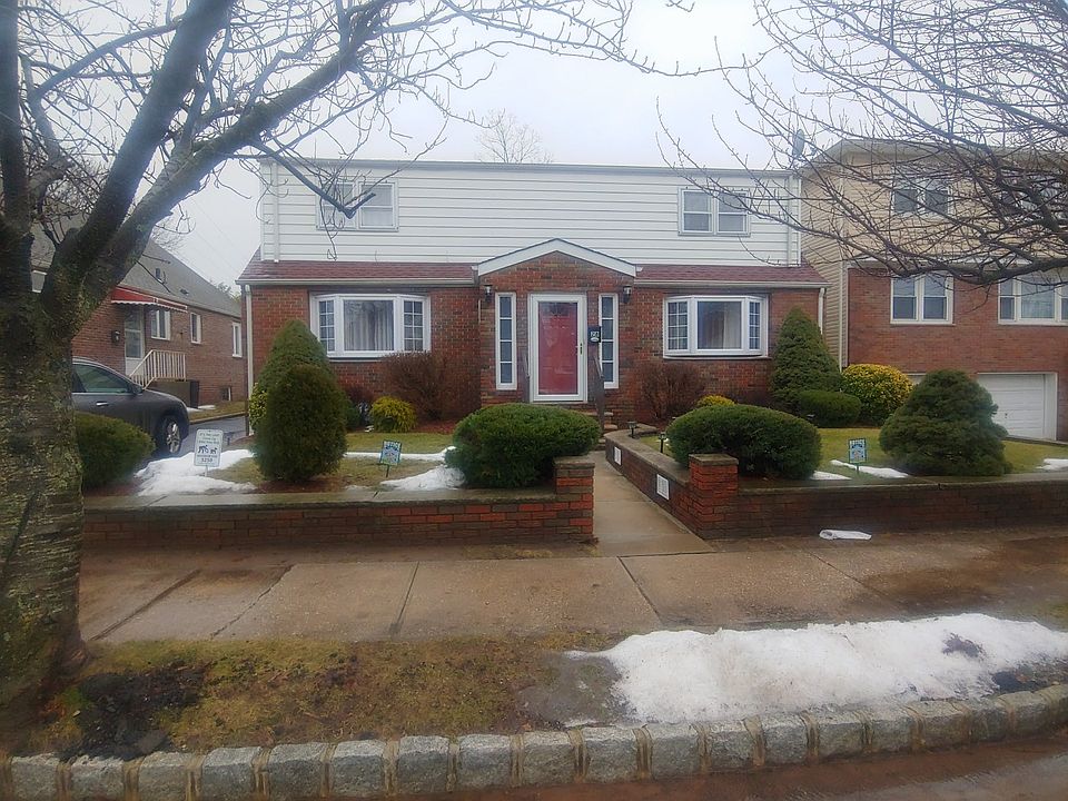 1st image of 28 Moore Pl