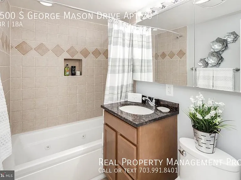 1500 S George Mason Dr #20 — Photo 20