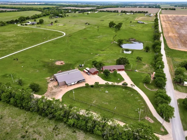 18071 65th Rd, Winfield, KS 67156