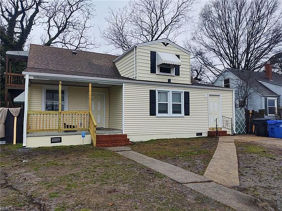 2nd image of 3207 Scott St