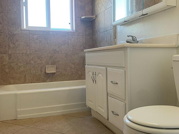 3rd image of 1125 Monterey Ave #10