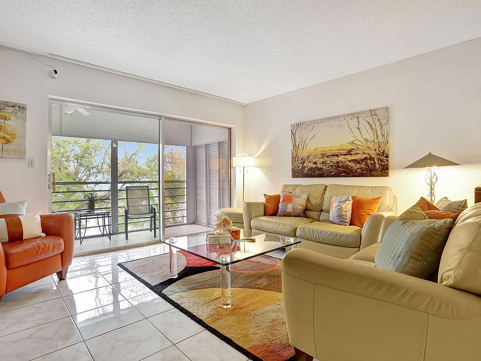 1st image of 3581 Inverrary Drive #403