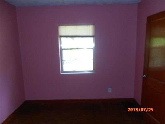 5th image of 3026 Detroit Cir E