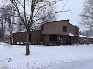 26665 Lake Of The Falls Blvd, Olmsted Falls, OH 44138