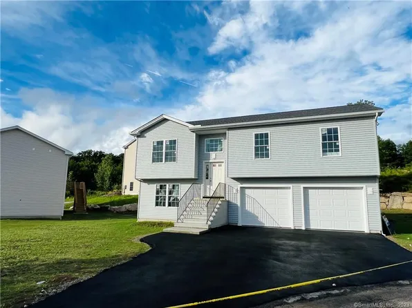 4 Julian's Circle, Sterling, CT 06377