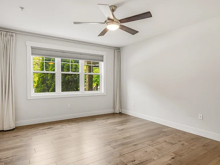 150 Route 1 Byp #101 — Photo 16