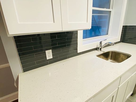 2nd image of 337 Winthrop Ave Floor 1
